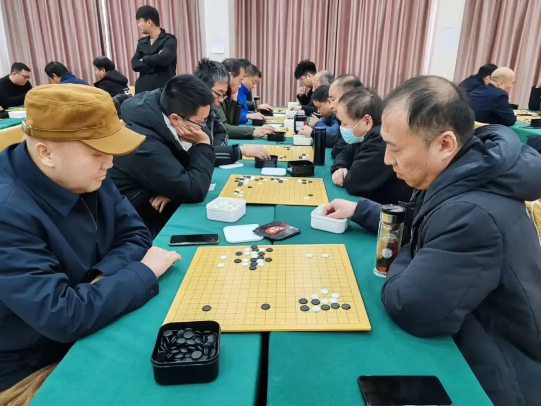 围棋新手必看！清风围棋软件：AI对决、线上对战一键体验