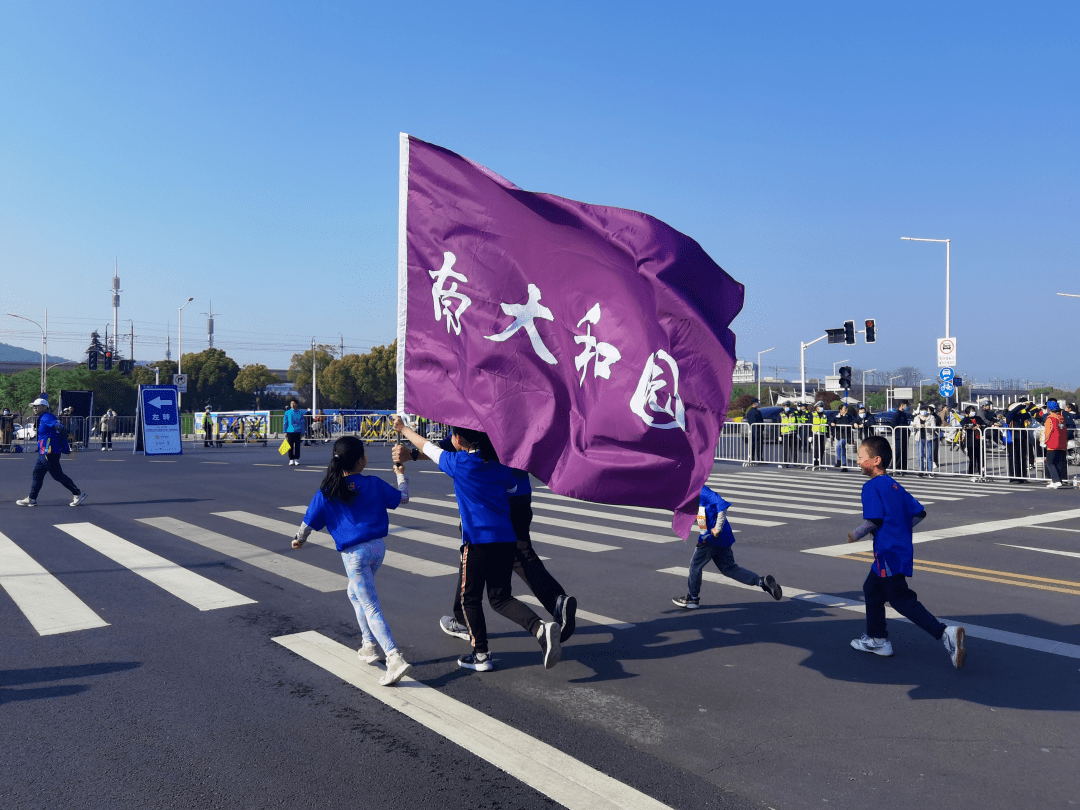 玛丽骑摩托_超级玛丽房车_超级玛丽摩托越野