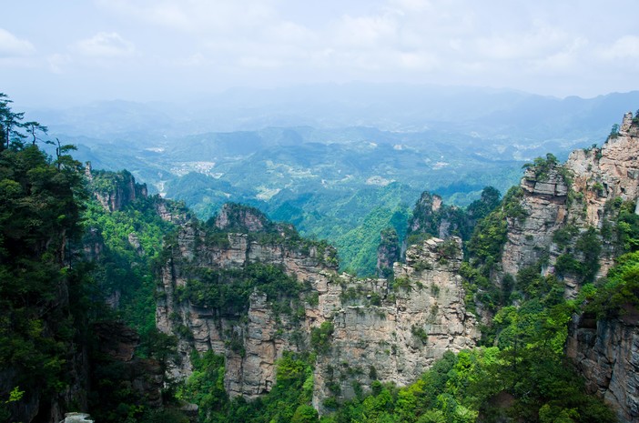 探索神秘仙境武陵：穿越通道，开启未知探险之旅