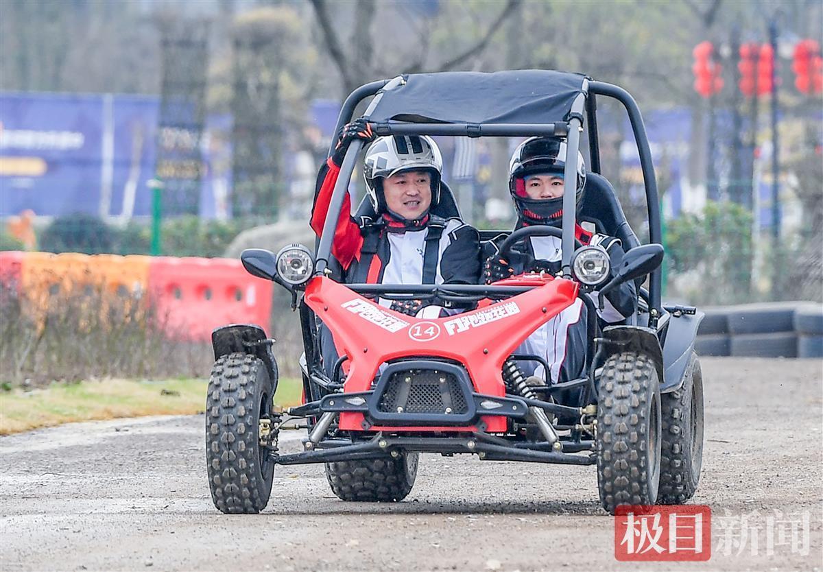 赛车体验下载_赛车新版_F1赛车体验版